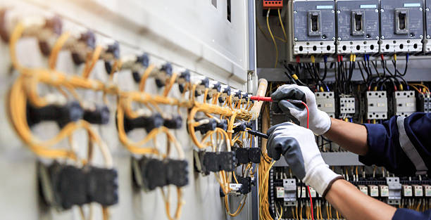 Professional Electrician technician working in New Paris, IN